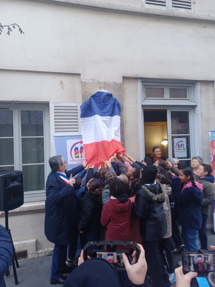 Udaf de Paris tweet media