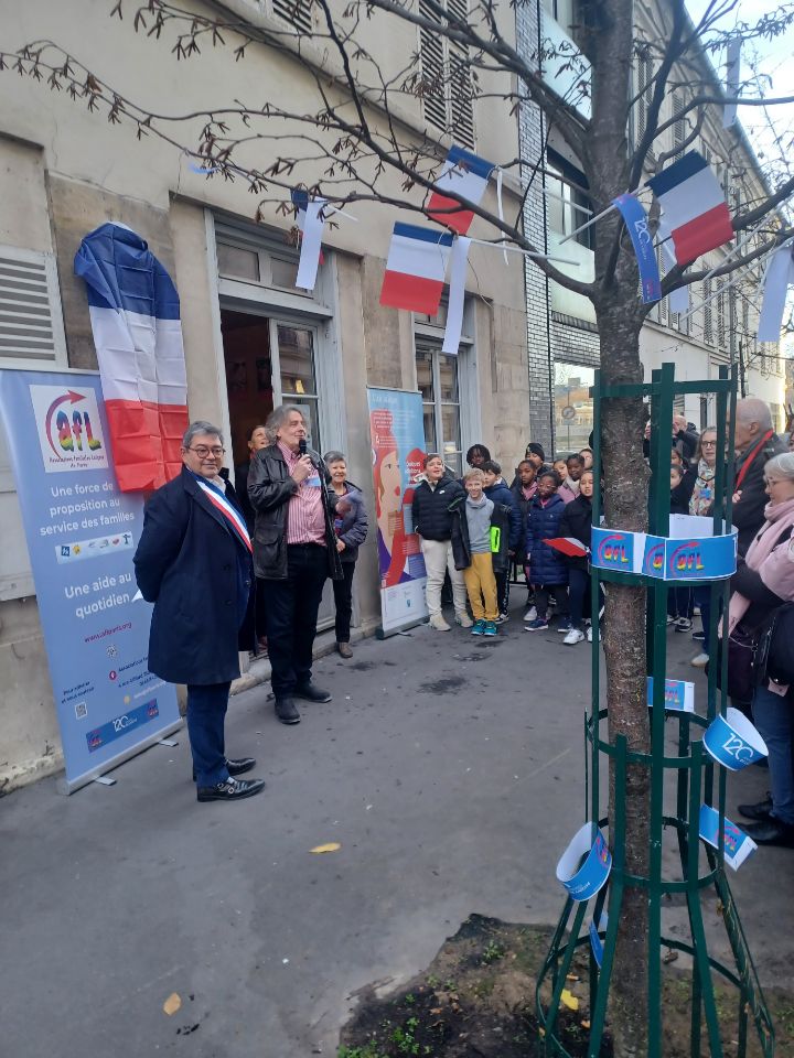 Udaf de Paris tweet media