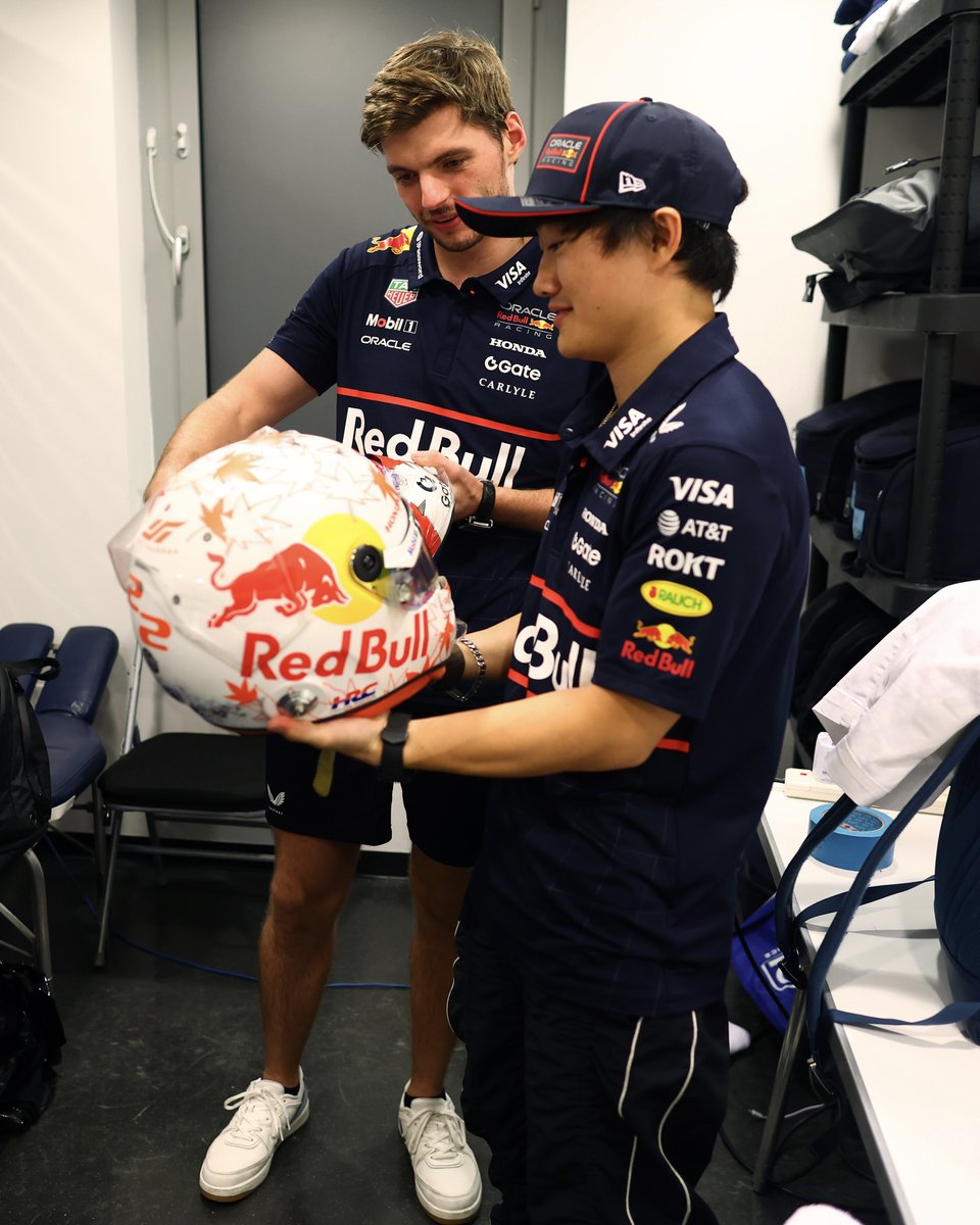 Thank you, Yuki 💙

#F1 || #RedBullRacing