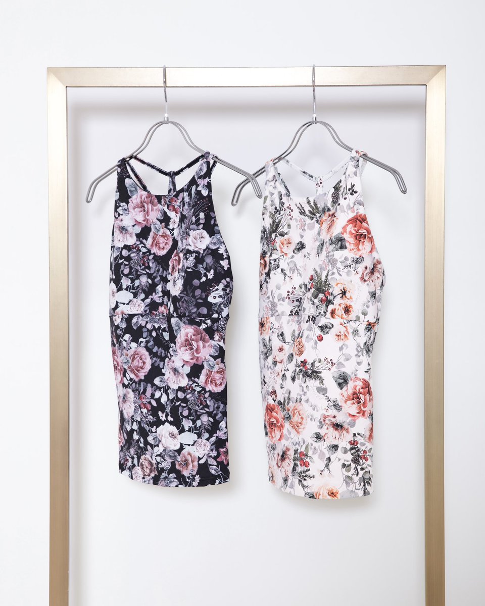 チャコット　Chacott石井亜美さんコラボ　ホリデーローズレギンス Lサイズ Chacott BALANCEさんと私のコラボウェアが発売になりました！ 華やかな