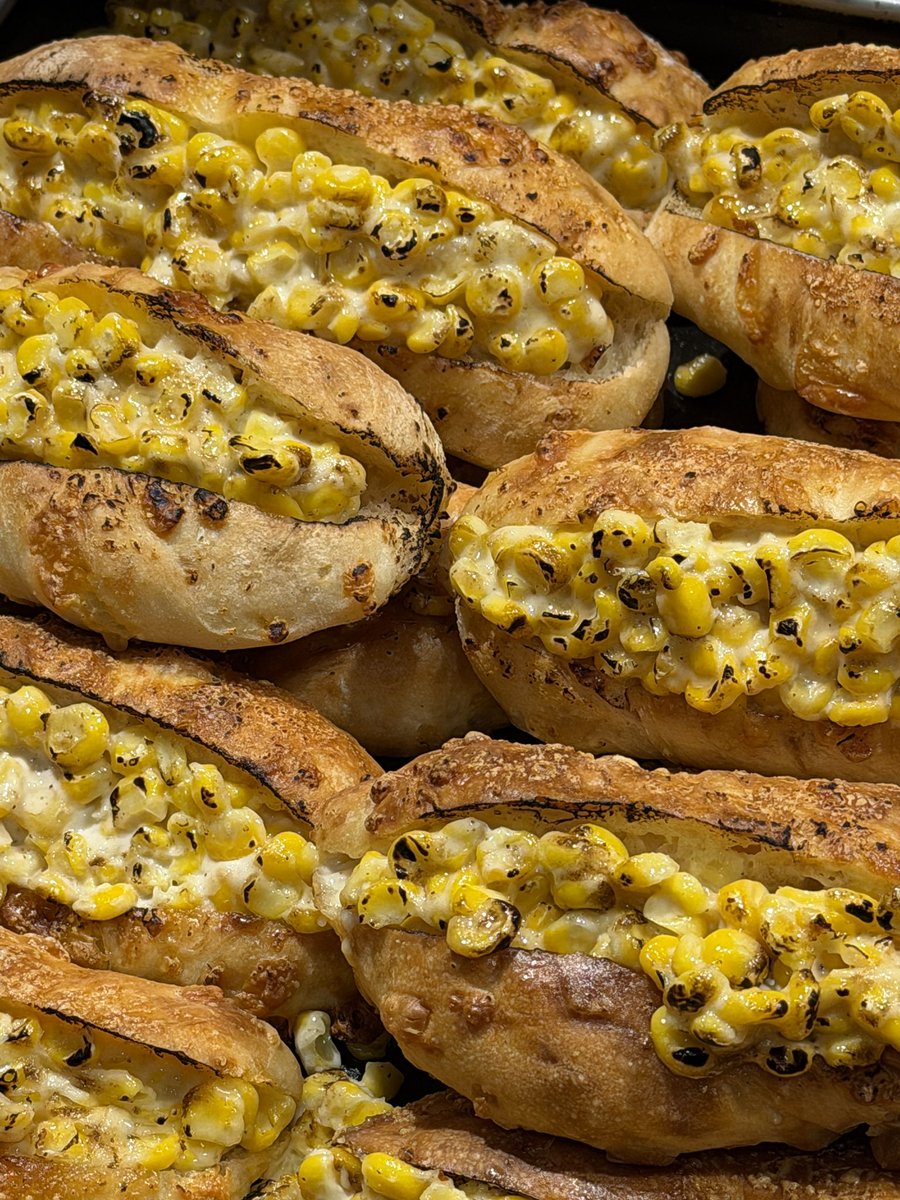 준성이랑 콘 비주얼 폭력적이다 하고 잇는데
뒤에서 커플이 비주얼 폭력적이다 하고 사감