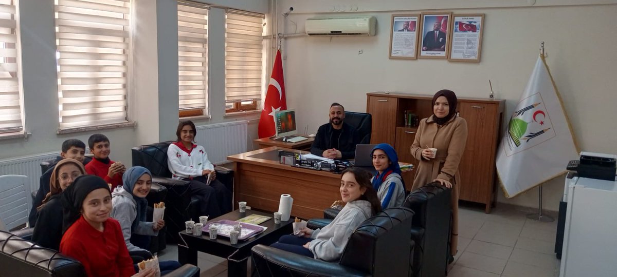 İlçe geneli kazanım değerlendirme sınavında ilk 30’a giren öğrencilerimizle unutulmaz bir Diyarbakır gezisi 🏛️ ve keyifli bir motivasyon kahvaltısı ☕🥐 gerçekleştirdik.✨
<a href="/hanimem21800/">Hani İlçe Milli Eğitim Müdürlüğü</a>