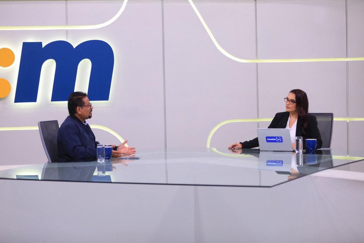 El sociólogo y docente, <a href="/MAURODPOLITICO/">MAURICIO RODRIGUEZ</a>, destaca la importancia y beneficios del Nuevo Sistema de Atención Médica. 

“Tenemos un nuevo sistema innovador que está cambiando la manera de atender emergencias médicas en beneficio de la población salvadoreña”. Indica.