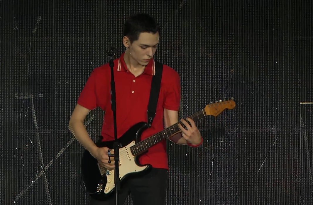 dear santa,

vernon chwe

thank you.