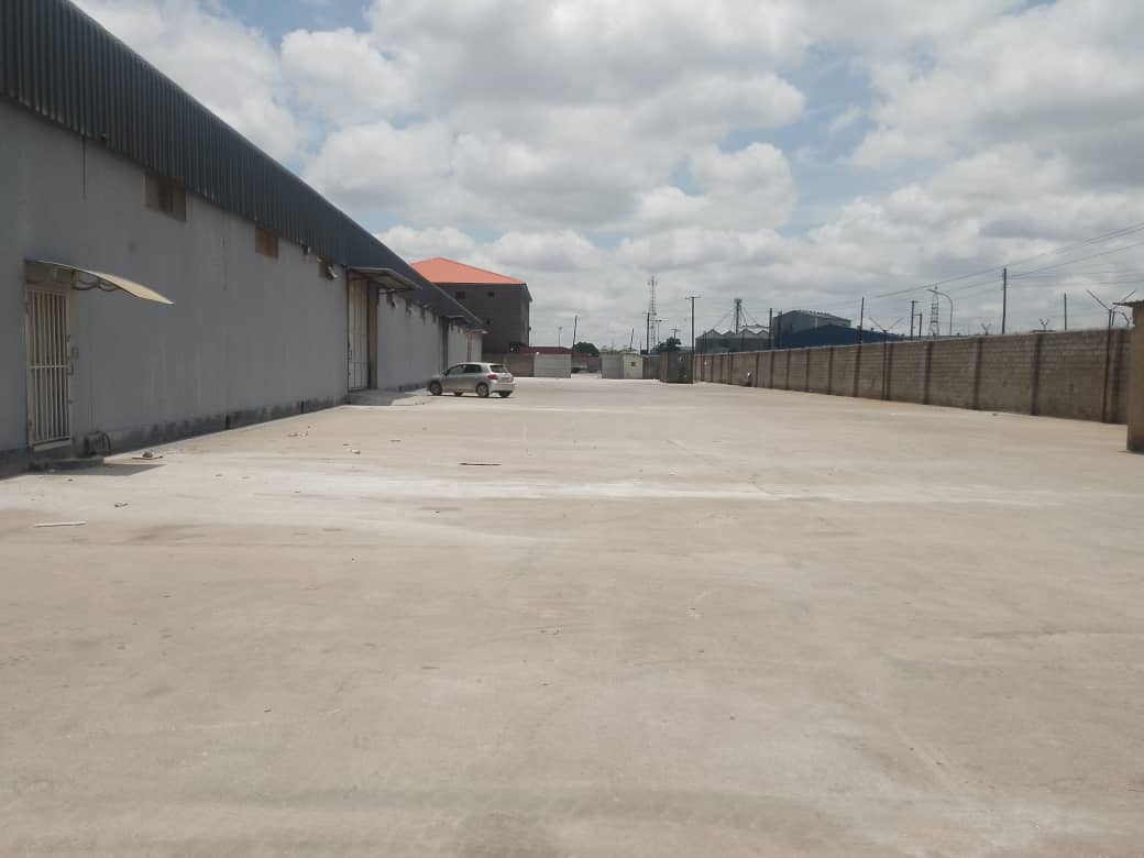 2,500 sqm Industrial Warehouse still avaliable
Ideal for agribusiness &amp; logistics. Features stable power, officers, storage, workers' quarters, parking &amp; security.
📍Katanga Rd, Chinika Area
Call: +260963514960