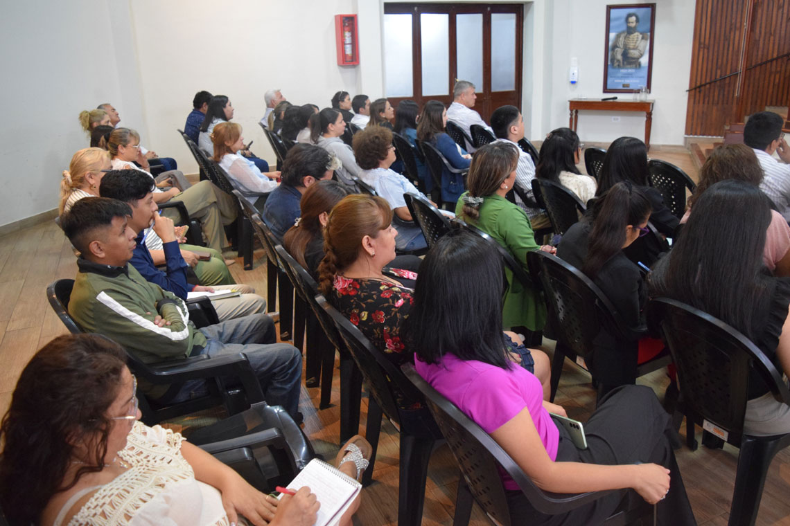 Cerró el ciclo 2025 del programa Acercando Ciencia

🌐➡️ bit.ly/44j6dOx