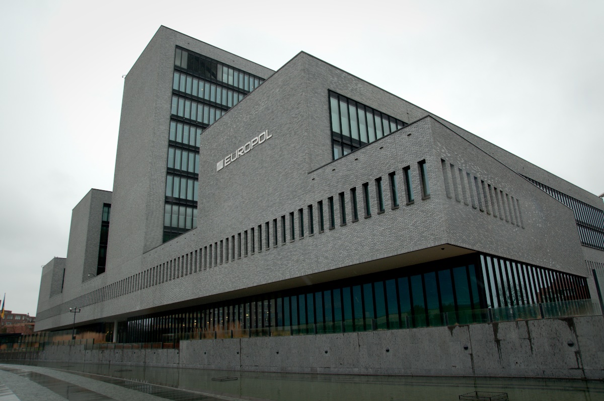 EU-News bei RTF3:  #UnbemannteZukunft, oder unbemannte Systeme in der #Strafverfolgung dlvr.it/TPjqdf