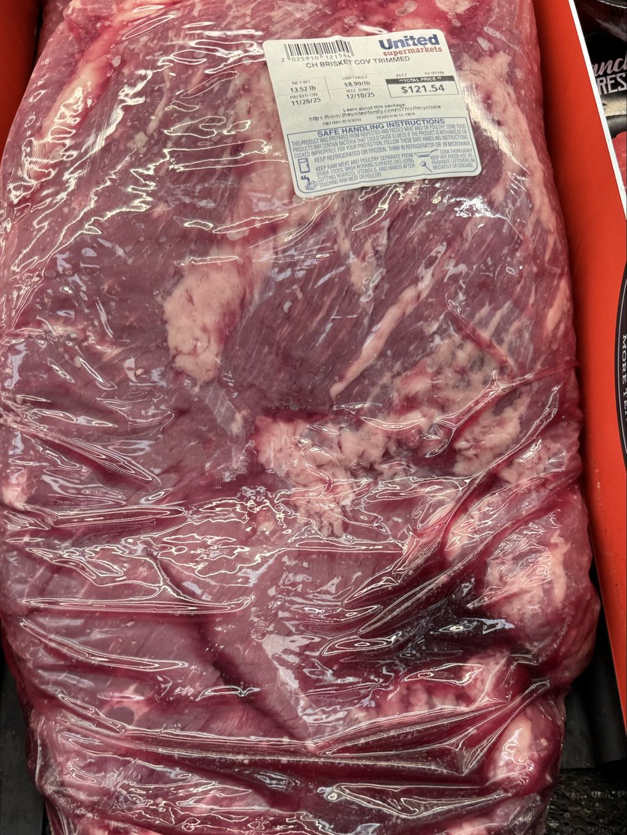 Charging 9 dollars a pound is for a brisket like this should be a felony.