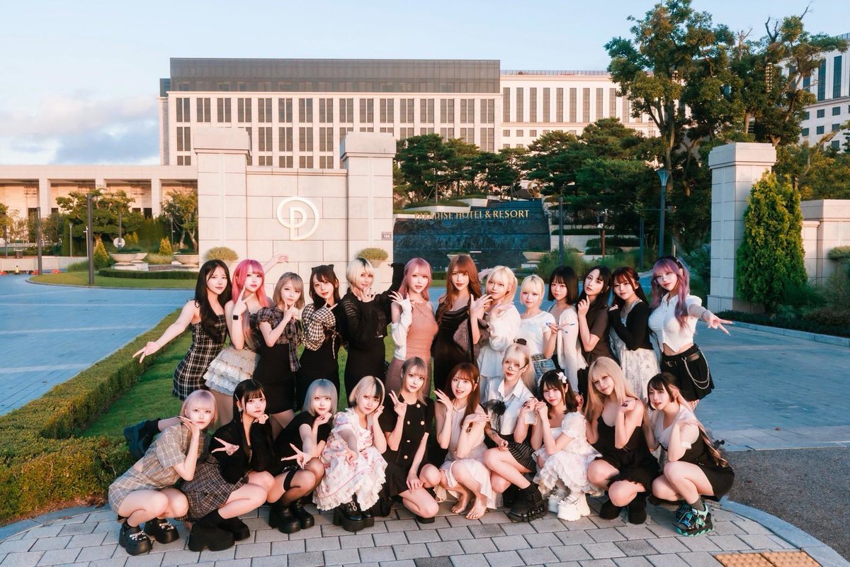 🥀✨Bisque doll 3rd Anniversary✨🥀

本日、Bisque dollは3周年を迎えました🖤

ここまで歩みを進められたのは、日々お店を支えてくれるキャストの皆さん、
そして変わらぬ想いで訪れてくださるお客様のおかげです。
心より感謝申し上げます！

面談や日々の時間を重ねる中で、キャストとの絆は深まり、今では家族のようにお互いを支え合える存在となりました。
その温かさが、Bisque dollを美しく形づくっています🌸

そして何より私たちが一番大切にしているのは、お客様が安心して心地よく過ごせる空間であること。

4年目も、一つひとつの時間を丁寧に積み重ねながら、より上質で誠実な空間をつくり続けてまいります。

これからもBisque dollを温かく見守っていただけましたら幸いです。