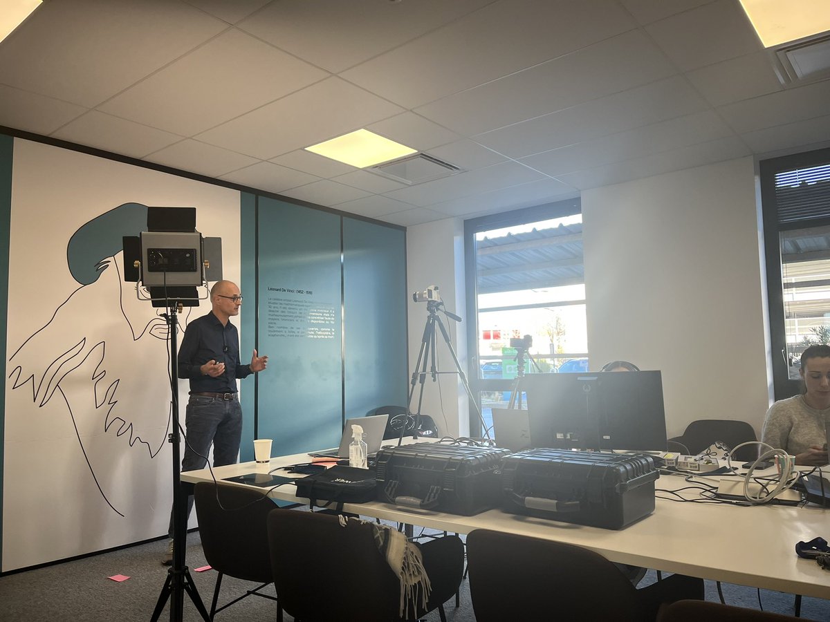 Live agence aujourd’hui. C’est le moment de partager notre feuille de route 🛣️ et nos enjeux 💪. Merci pour votre participation.  #OneTeam #gptw #sii <a href="/GroupeSII/">Groupe SII</a>