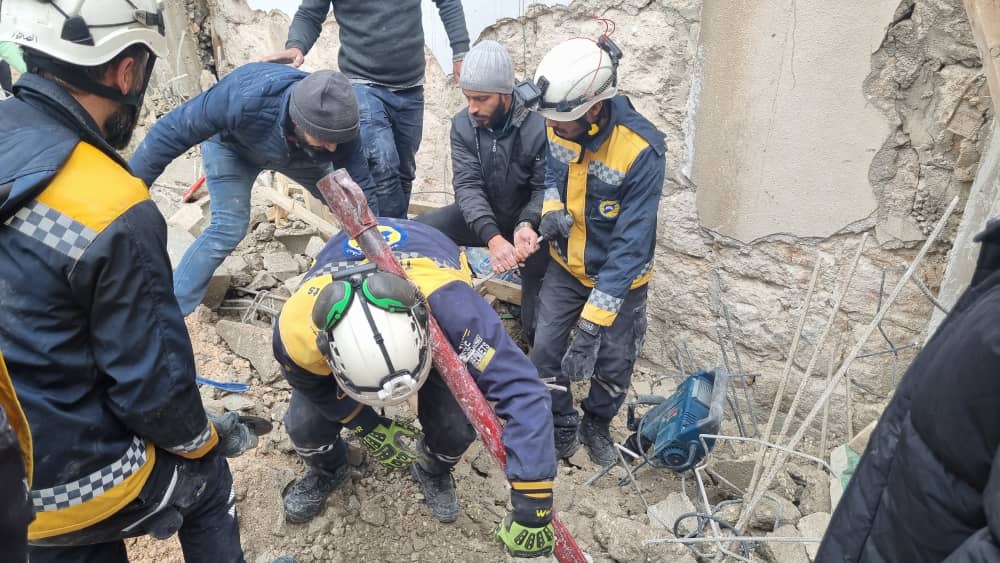 وفاة عامل جرّاء انهيار مبنى في حلب (إكس)