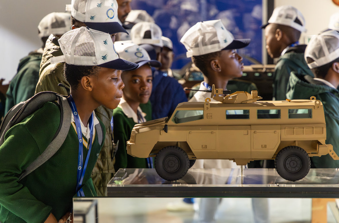 Paramount tweet media