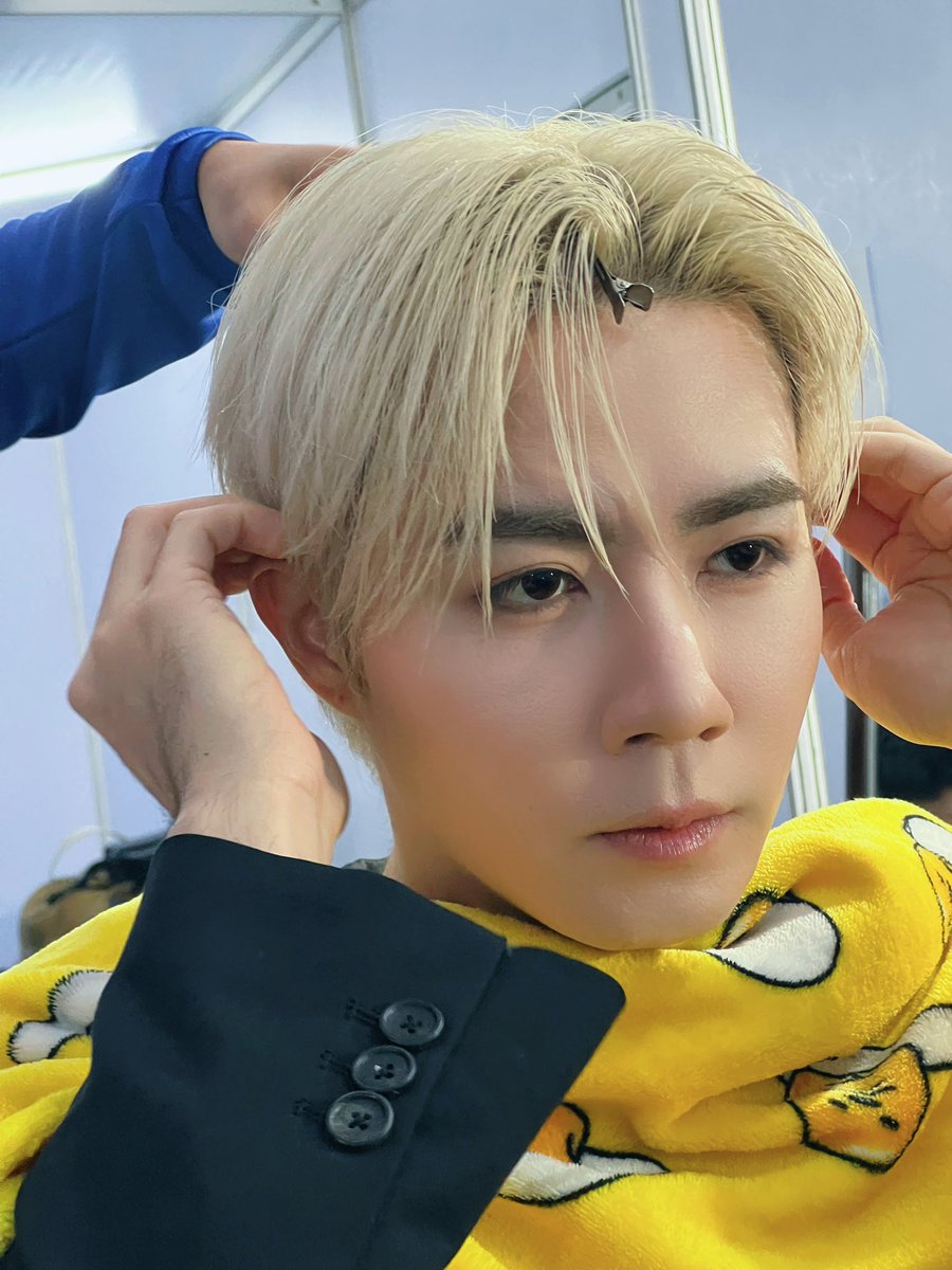 Erikoのページです♪ Black Suit???!!!! #SeaGamesTH25xZeeThomas #ZeePruk #Zunshine