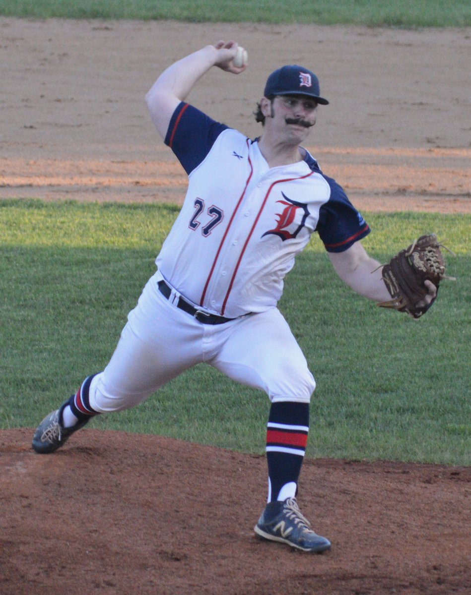 TownballTwister's tweet image. Game 7: 5-22-25, @DLLigers @ @moorheadbrewers (@TheRRABL)

A game that was close for most of it, and then an explosion of runs after the 7th sealed the game away. Ligers led 4-3 after 6, and then the bats came alive and poured on 9 runs on 7 hits to close out a 13-3 win in 9.