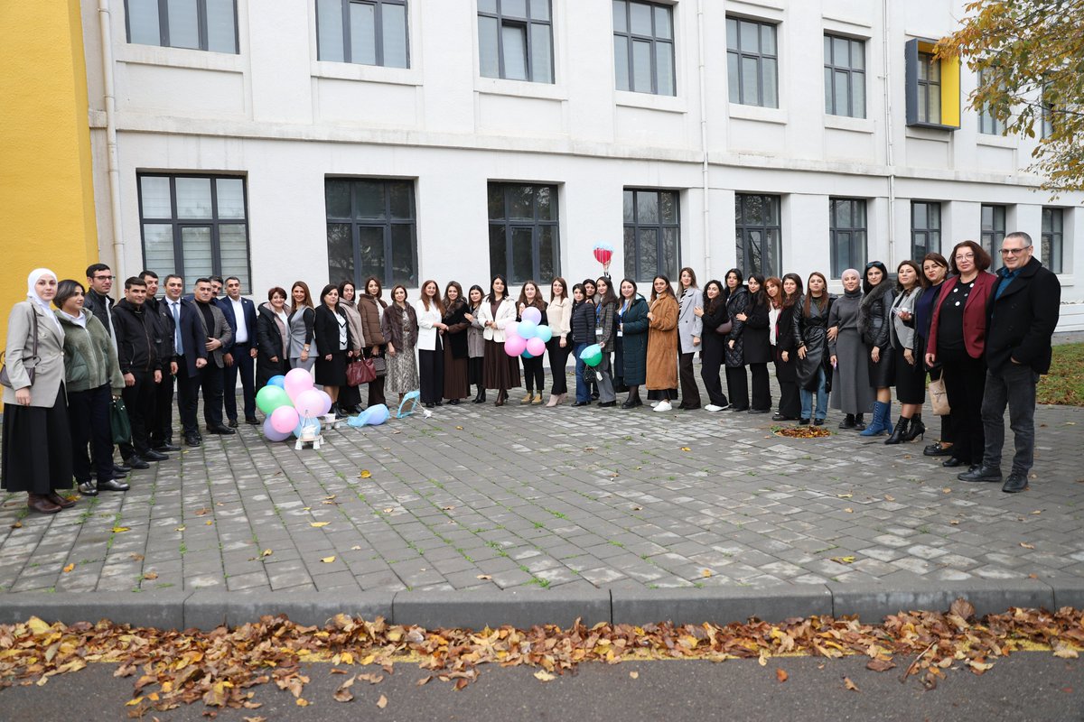 Elm və Təhsil Nazirliyi ilə “ORT İsrail” məktəblər şəbəkəsinin birgə fəaliyyət planına əsasən, Təhsil İnstitutu tərəfindən həyata keçirilən “İnnovativ məktəb” layihəsi çərçivəsində təlimlər davam edir.

Ətraflı: shorturl.at/7fPVy