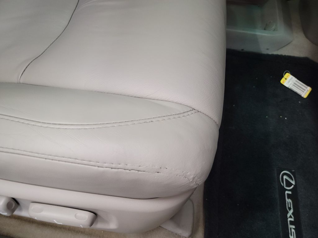 ColorGlo's tweet image. Can this seat be saved? With a call to a Color Glo professional the answer is YES! Color Glo technicians are highly trained and mobile, making the choice to repair instead of replace an easy one. 
colorglo.com