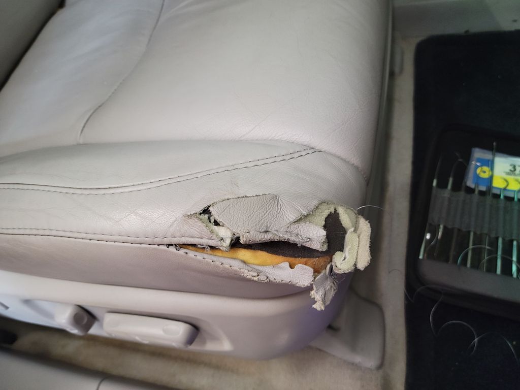 ColorGlo's tweet image. Can this seat be saved? With a call to a Color Glo professional the answer is YES! Color Glo technicians are highly trained and mobile, making the choice to repair instead of replace an easy one. 
colorglo.com