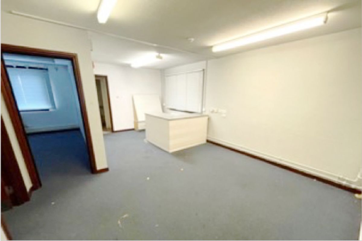 FuturePropAuc's tweet image. PRICE DROP ALERT -  18 Office Suites at RAF Buchan Boddam, Buchan Braes Business Centre, Peterhead - NEW OPENING BID  £76,000 buff.ly/feWSHTK