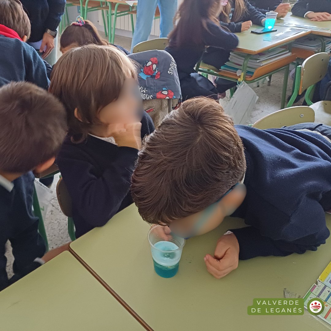 💙 ¡¡Lo pasamos genial realizando actividades en la Semana de la Ciencia del Colegio Cristo Crucificado, de Valverde de Leganés!!

Junto a los/as más peques llevamos a cabo experimentos para ver los comportamientos y modos de uso del agua 

#ODS4 #ODS6 #ODS17 <a href="/DipdeBadajoz/">Diputación de Badajoz</a>