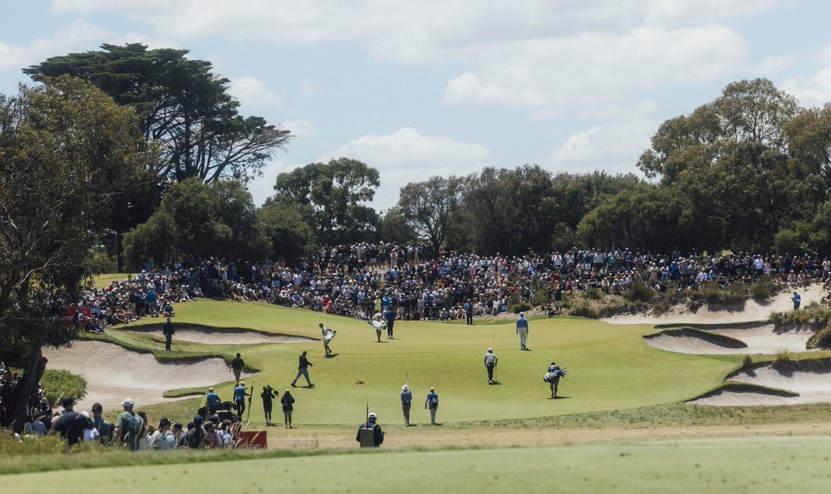 Ozziegolf tweet media