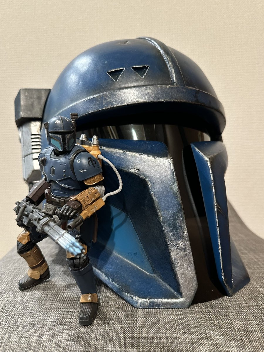 今年はコミコン不参加組でした🙃
喪中につき。

来年は
着れる日があるかもしれませんね🫰