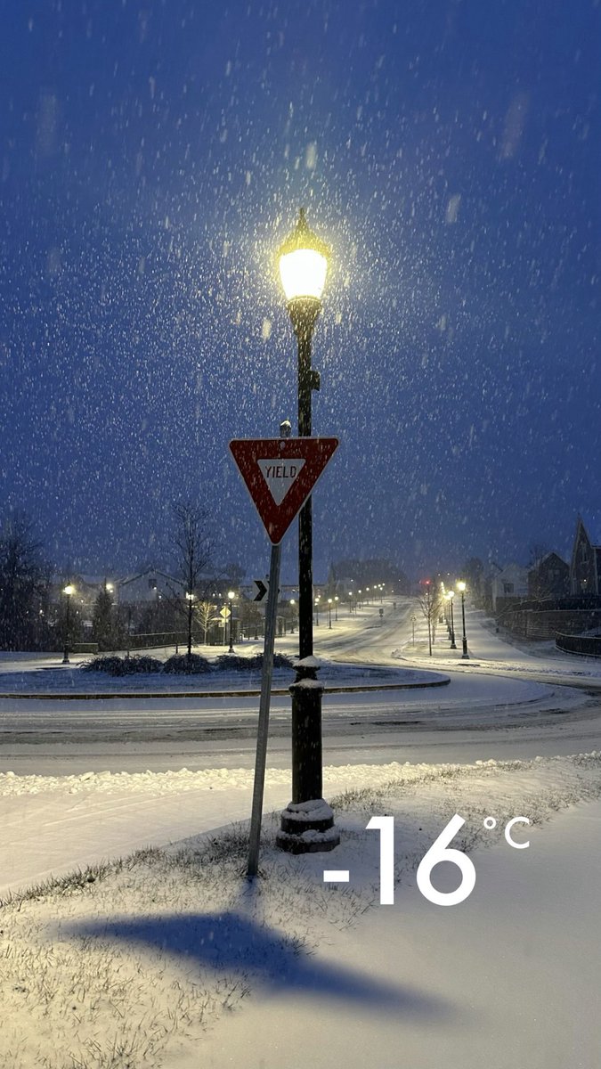 والله البرد اليومين ذي مو طبيعي