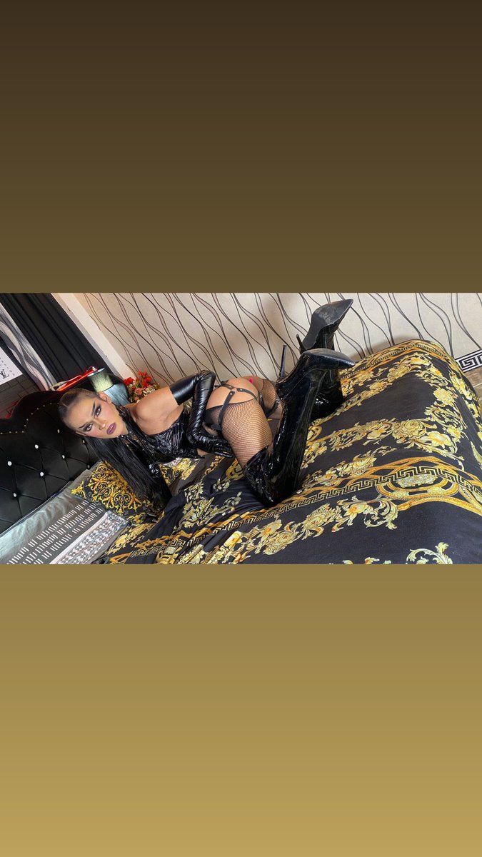 ValentinaMoone tweet media
