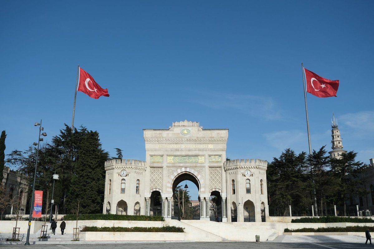İstanbul Üniversitesi’nden Araştırma Üniversiteleri 2025 Sıralamasında Güçlü Performans

Türkiye’nin en köklü üniversitesi olan İstanbul Üniversitesi, akademik ve bilimsel çalışmalarını Perspektif 2053 vizyonu doğrultusunda sürdürürken, önemli başarılara imza atmaya devam ediyor.