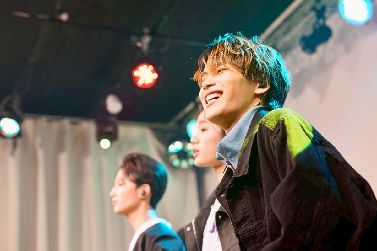 tmts_official_'s tweet photo. //
📸📸📸
\\
TMTS MINI FANMEETING
〜You are the Audience〜
🚀RENON
#TMTS https://t.co/8tCf88SrUV