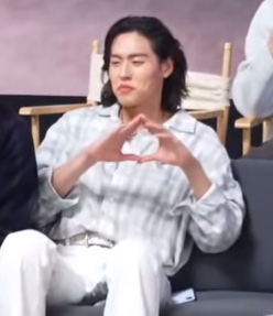 อัยอ้วนนนน555555555 ติ่งนิ่

BILLKIN X WHYLIVE23 
#WHYLIVE #Bbillkin