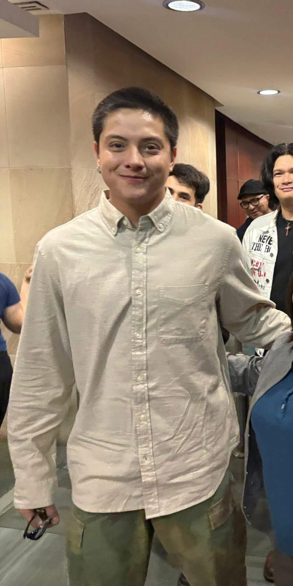djpconstant's tweet photo. GWAPO❤️
LOVE JOY HOPE DJP
#SupremeChristmas2025
#DanielPadilla https://t.co/TNvIgsyPIg
