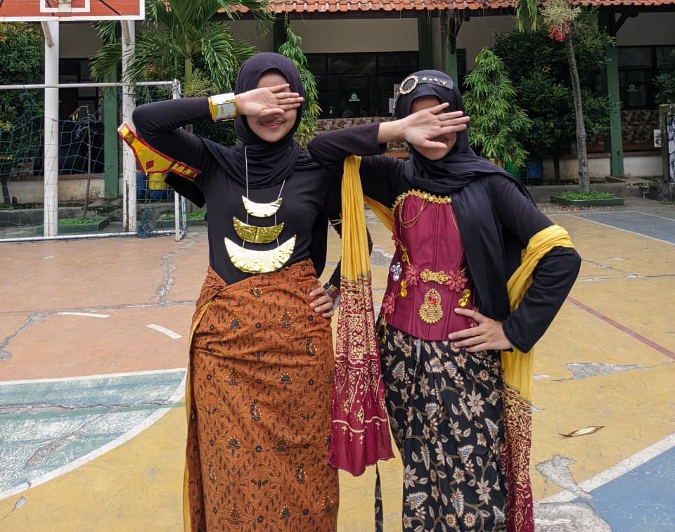 helloechn_'s tweet image. Drama Sunda, selesai😴😴