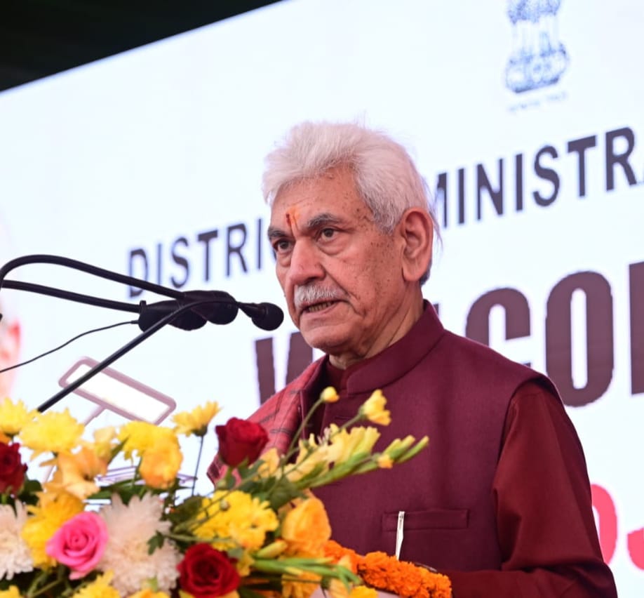 OfficeOfLGJandK's tweet image. In a historic development in Samba, I had the honour of laying foundation stone to build 105 houses that were damaged during recent flash-floods in August. This project being completed with the help of HRDS-India, manifests our commitment to people &amp;amp; inclusive development of J&amp;amp;K.