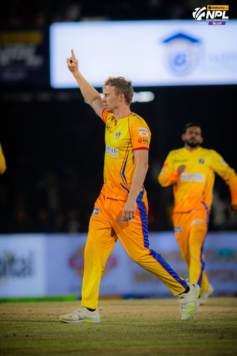 OfficialNPLT20's tweet photo. Score that defines some other sport 😅

Kings are 3-3!

#SBLNPL | #ConnectedByNcell | #NepalCricket https://t.co/mfxI8PGVqB