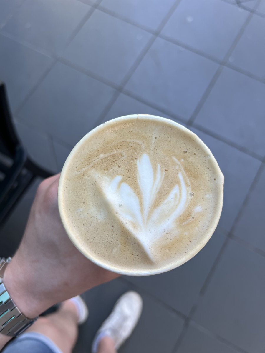 Gm 

A nice hot latte for a nice cold day

As usual, editing all day but also scripting some content

Finally getting unsick from Miami 

What are you doing today?

LOCKING IN ✍️