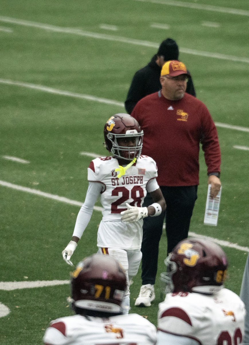 Arziel “Arzzy” Francis | Swiss Army tweet media