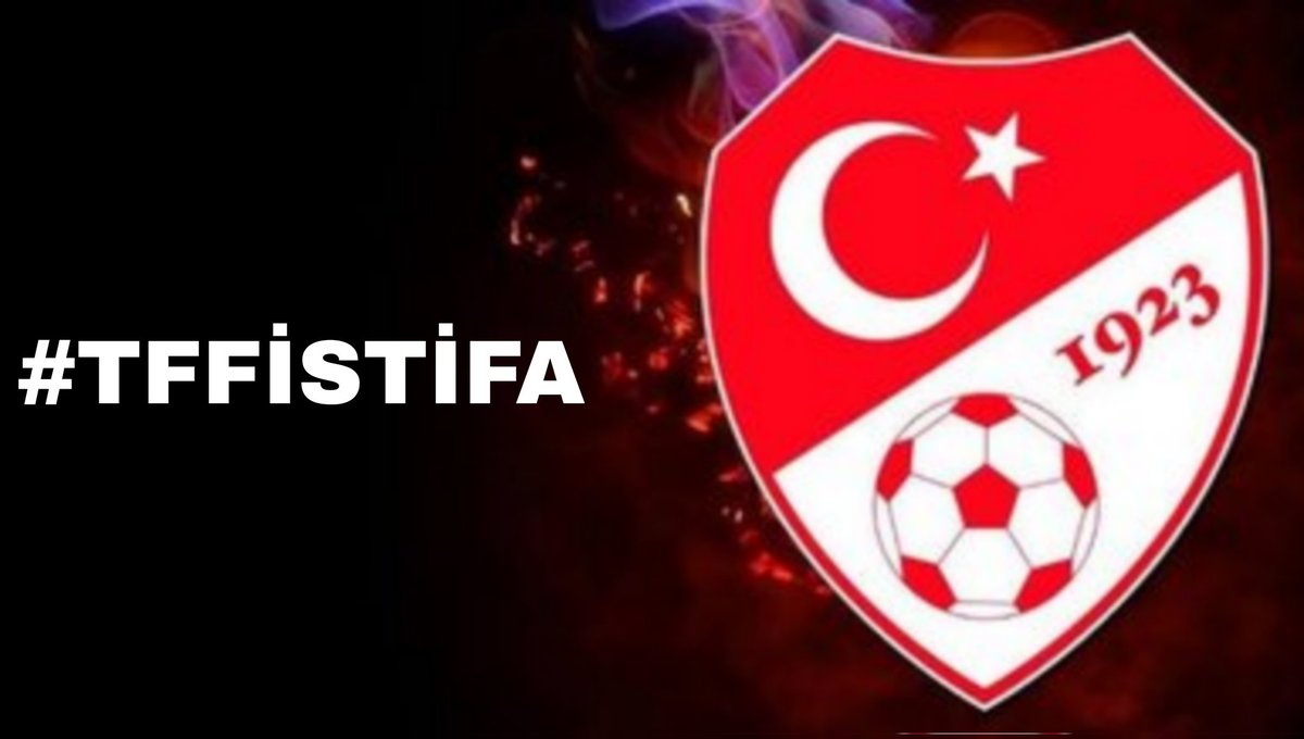 TFF Başkanı İbrahim Hacıosmanoğlu yine çıkmış, gerçekle bağı olmayan açıklamalarını “futbol yorumu” diye pazarlıyor.
“Yasin Kol derbide maçın sonucuna etki etmedi” demiş…
Bu cümleyi kurmak için ya pozisyonları hiç izlememiş olman lazım ya da tamamen taraflı olman.
Herkes gördü,