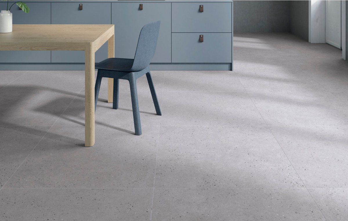 acedobanos's tweet photo. HARMONY presenta SENSA, su homenaje al microterrazo veneciano.Formato 90x90, apto para pavimento y revestimiento, en 6 tonos. Primera colección creada con SHAPED TECH, con relieves digitales coordinados con la gráfica para un acabado ultra natural.
#Diseño #Arquitectura #Cerámica https://t.co/0cn8Rk8w84