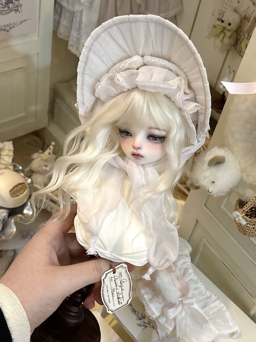 昏睡💤

앙겔로그 - 유니스
#bjd #bjddoll #dollclothes  #dollwigs #eunice #angelogue #angeloguedoll #angelogueeuni