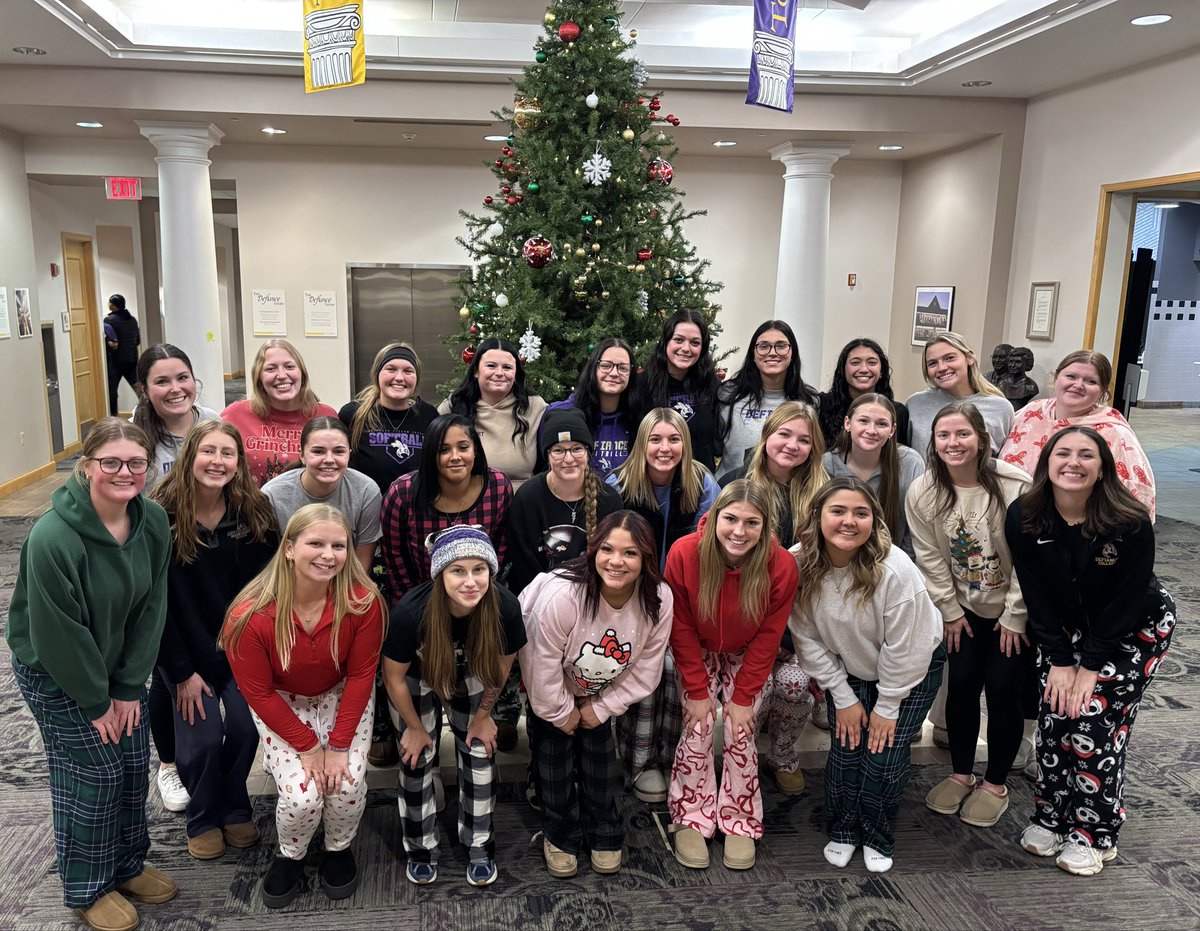 Defiance College Softball tweet media