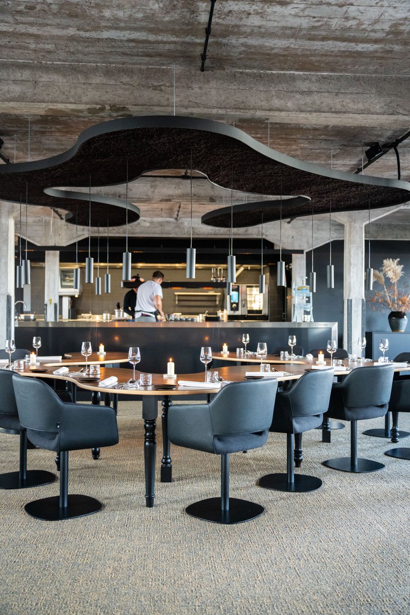 qook_by_kfe's tweet image. Qook! kitchens are custom-made to suit your exact dimensions, your choice of equipment and finish, and the flow of your kitchen.

We do not impose any restrictions – we can literally make anything – so your kitchen is as unique as your restaurant and your food! 🍽🥂

#qook #chefs