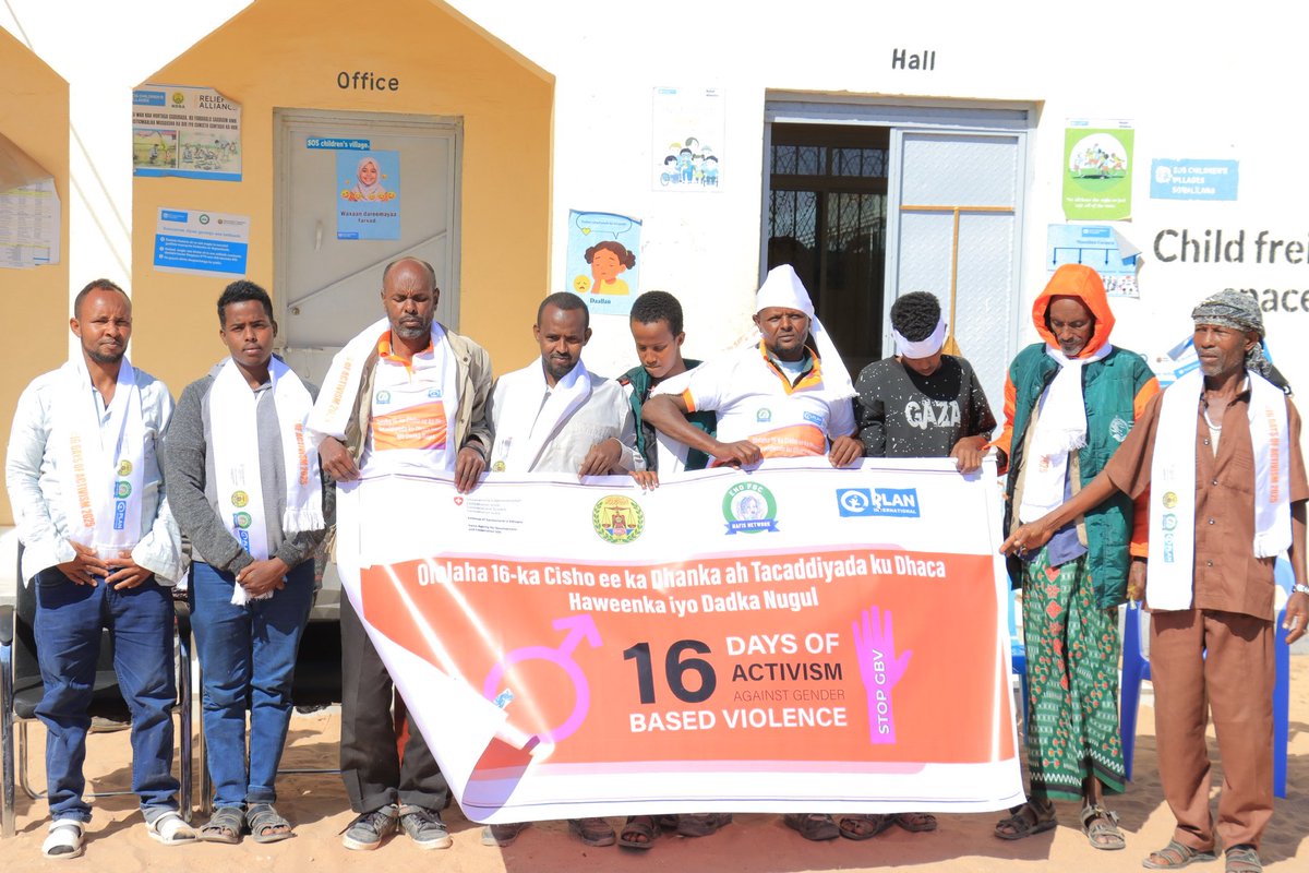 PlanInt_Som's tweet photo. With @NAFIS_NETWORK through the SDC Project we held a #16DaysOfActivism event in the Naso-Hablood IDP,engaging participants to address protection risks facing girls and women.The campaign strengthened community-led efforts and promoted safety to prevent all forms of violence. https://t.co/2J1SVIQRu5