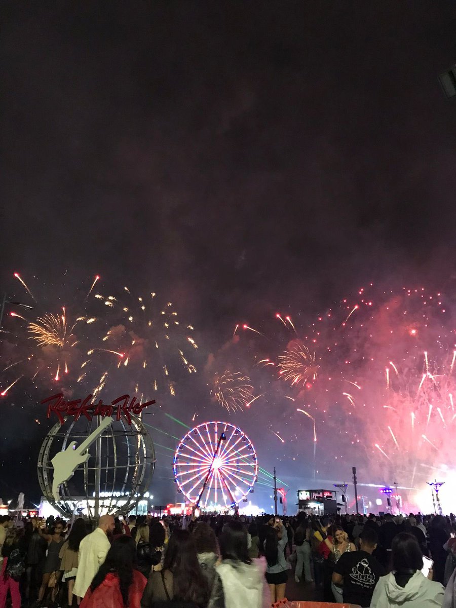 skzinrio's tweet photo. @rockinrio tenho esse perfil de contagem regressiva e que vai contar ansiosamente os dias até setembro de 2026, então é bem fácil pra mim lembrar que É HOJE que vou ser um dos escolhidos pra viver o sonho do @rockinrio! 🥹 vamos comigo @telemofo? #AnoDeRockinRio https://t.co/WwMBParoiR