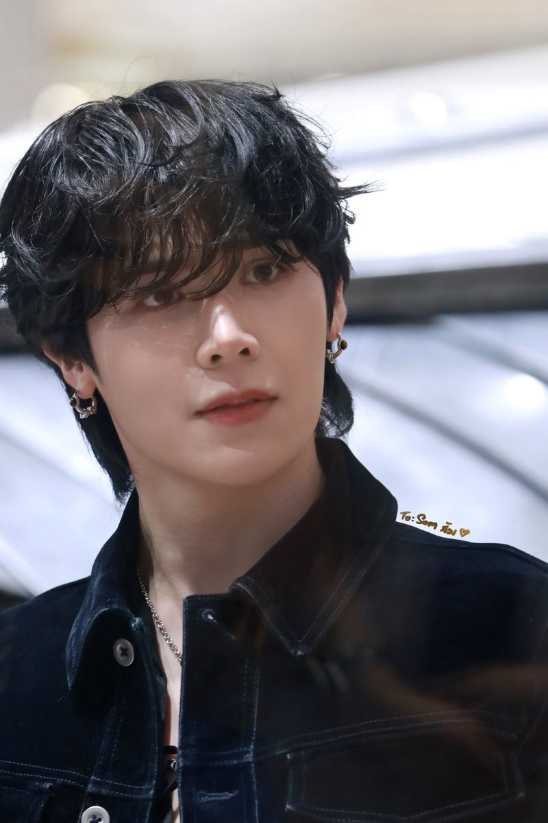 วันนี้ลุคP'Peatดีมาก เท่มากจริง ๆ ค่ะ
<a href="/peatwasu/">peatwasu #เคลวิน</a> 
PEAT TAMBURINS BANGKOK
<a href="/peatwasu/">peatwasu #เคลวิน</a> 
#HAUSNOWHEREBANGKOK
#TAMBURINS
#Peatwasu #CaptainPeat