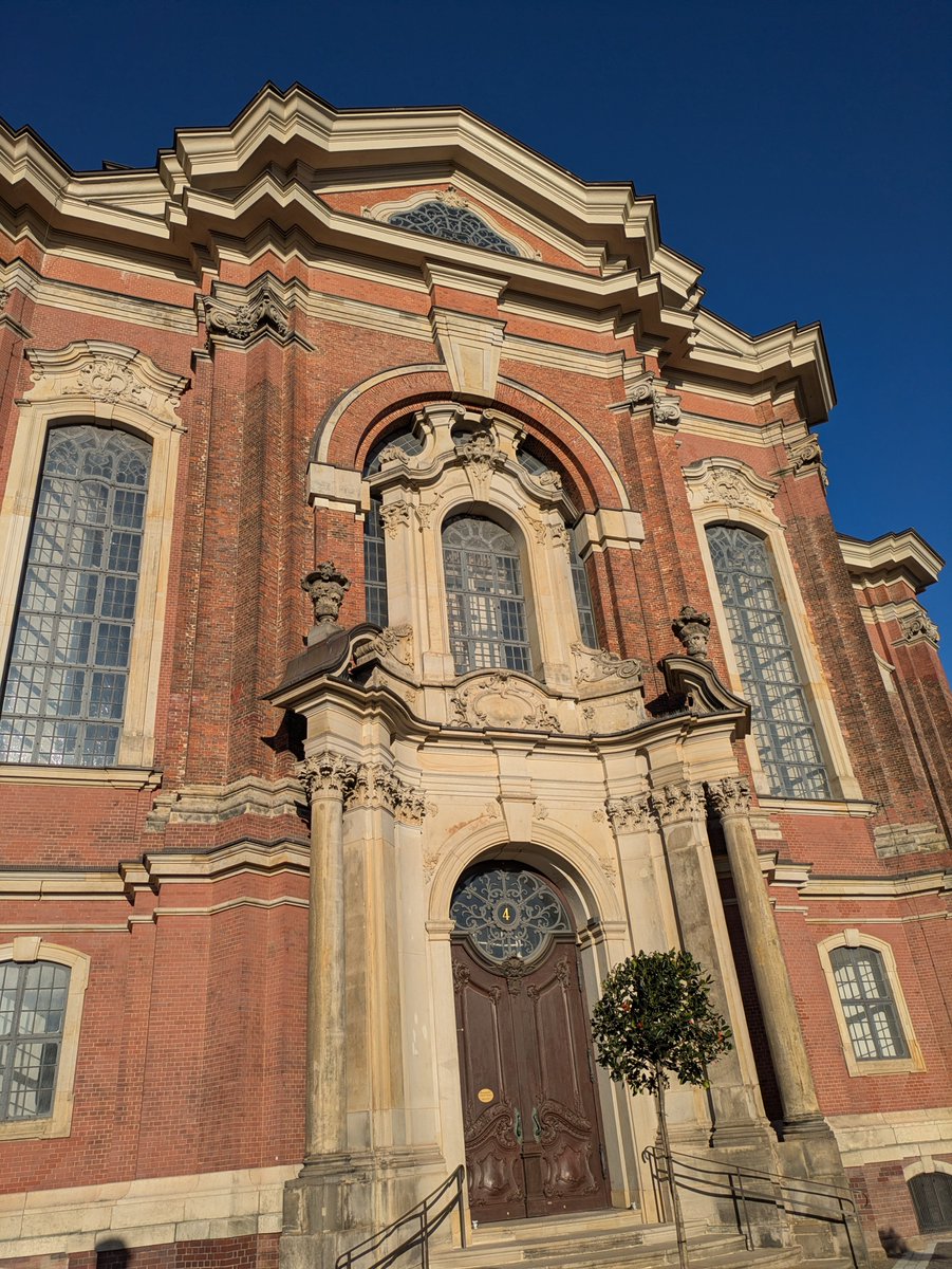 Randesbourne's tweet photo. Christmas market cruise on the Ambassador Ambience, December 2025: Rathaus and St Michael's Church, Hamburg https://t.co/2sq5J0eNqi