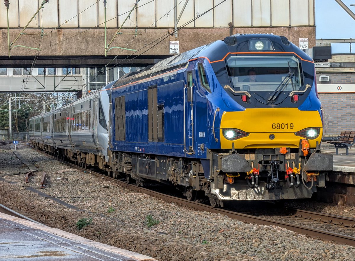 DownOnTheStour's tweet image. Year in Review 2025: Feburary✨

This month brought 197s in service to Birmingham, RA HSTs on a railtour, The first Refurbished XC 170 and the continued moves of Chiltern Grey Mark 5s😉

#yearinreview #class197 #class170 #ChilternMark5 #class43 #HST