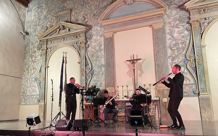 #Llíria: noves rutes turístiques per #Nadal el 24, 27 i 28 de desembre infoturia.com/lliria/81116-l… <a href="/aytolliria/">Ajuntament de Llíria</a> <a href="/PGarcia_Latorre/">Paco García Latorre</a>