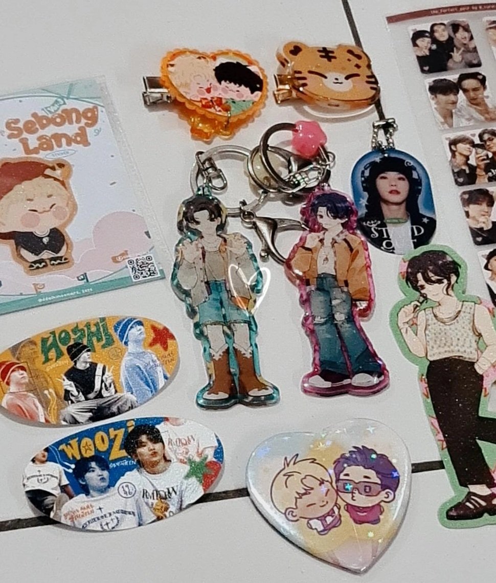 some of my pland haul! 💫 very howoo-pilled.......

<a href="/ddalkinoonars/">Ddalkinoonars✨️</a> <a href="/ppiksong/">moggy 🐇</a> <a href="/mingmangyu/">nayo</a> <a href="/ddabongstudio/">ddabong studio @ PLAND A35</a> <a href="/cy_artt/">Cy.artt at DOUJIMA C-53✨</a>