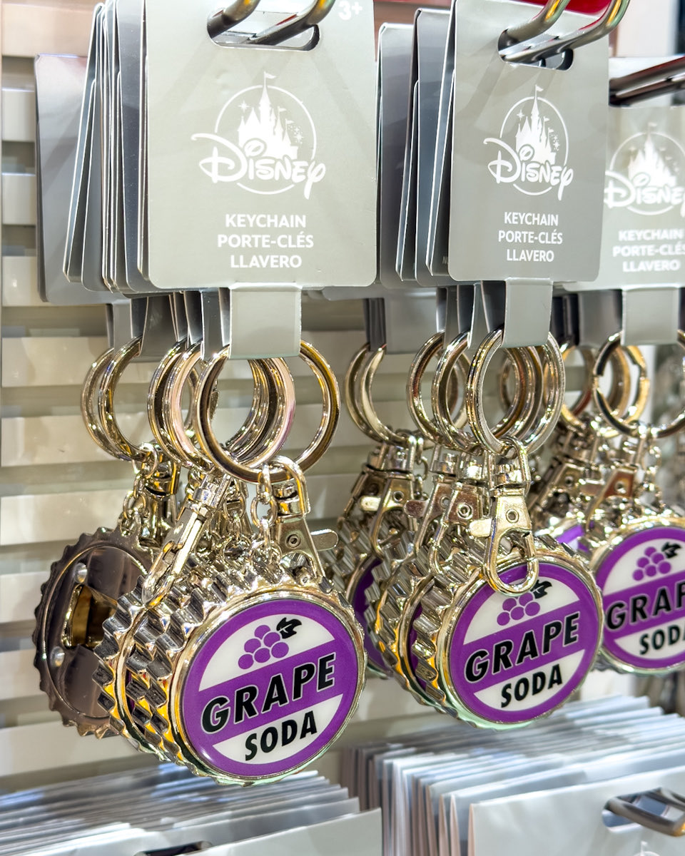 ディズニーストア 『カールじいさんの空飛ぶ家』 グレープ・ソーダ