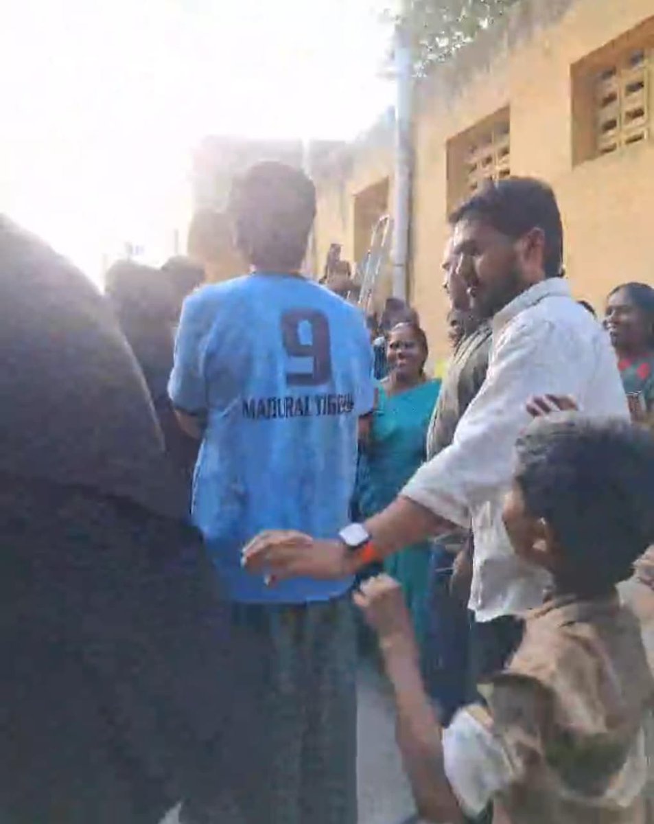 மதுரை புலி ❤️‍🔥🧨🌟

#Arasan